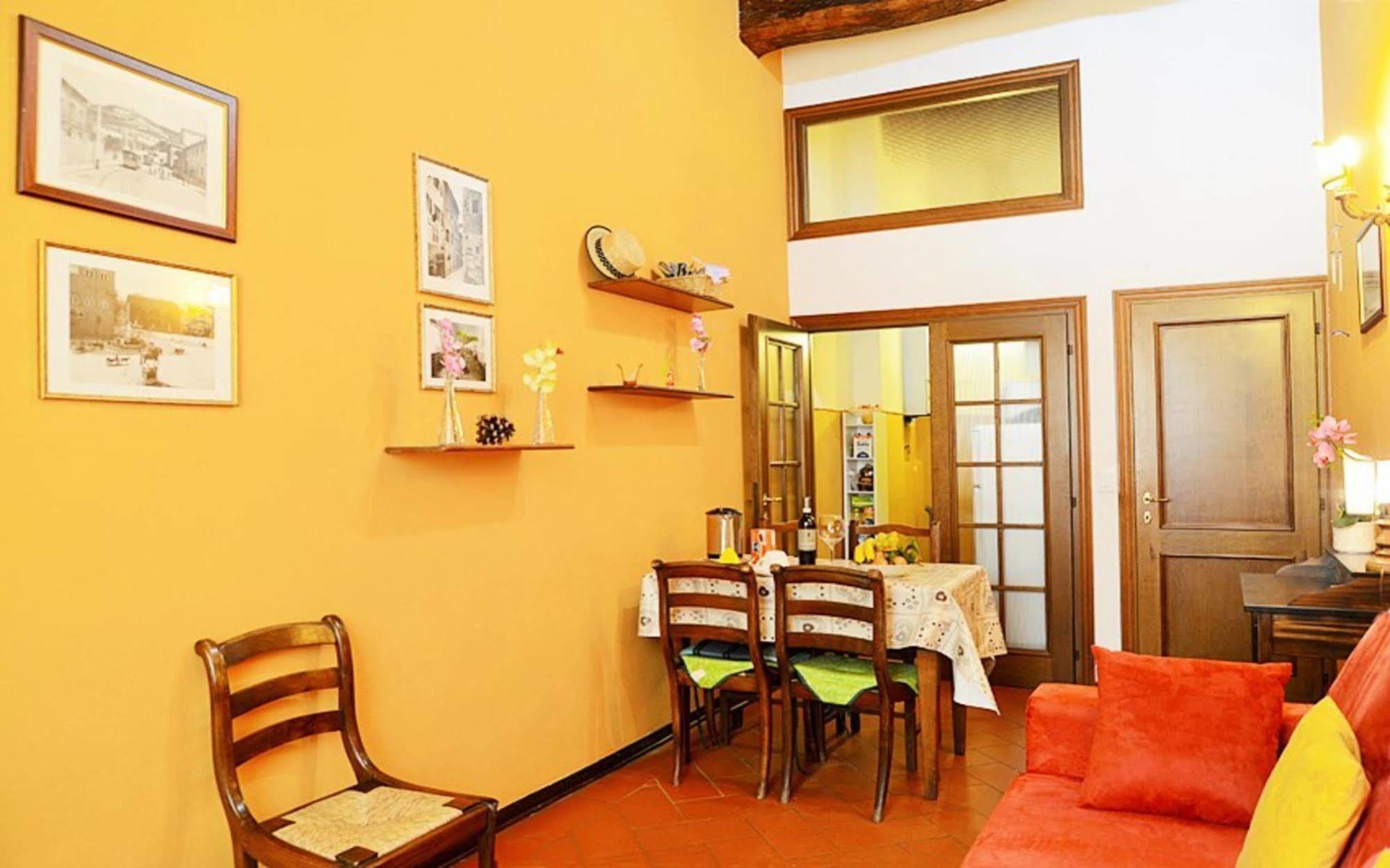 Sani Tourist House Hotel Флоренция Екстериор снимка
