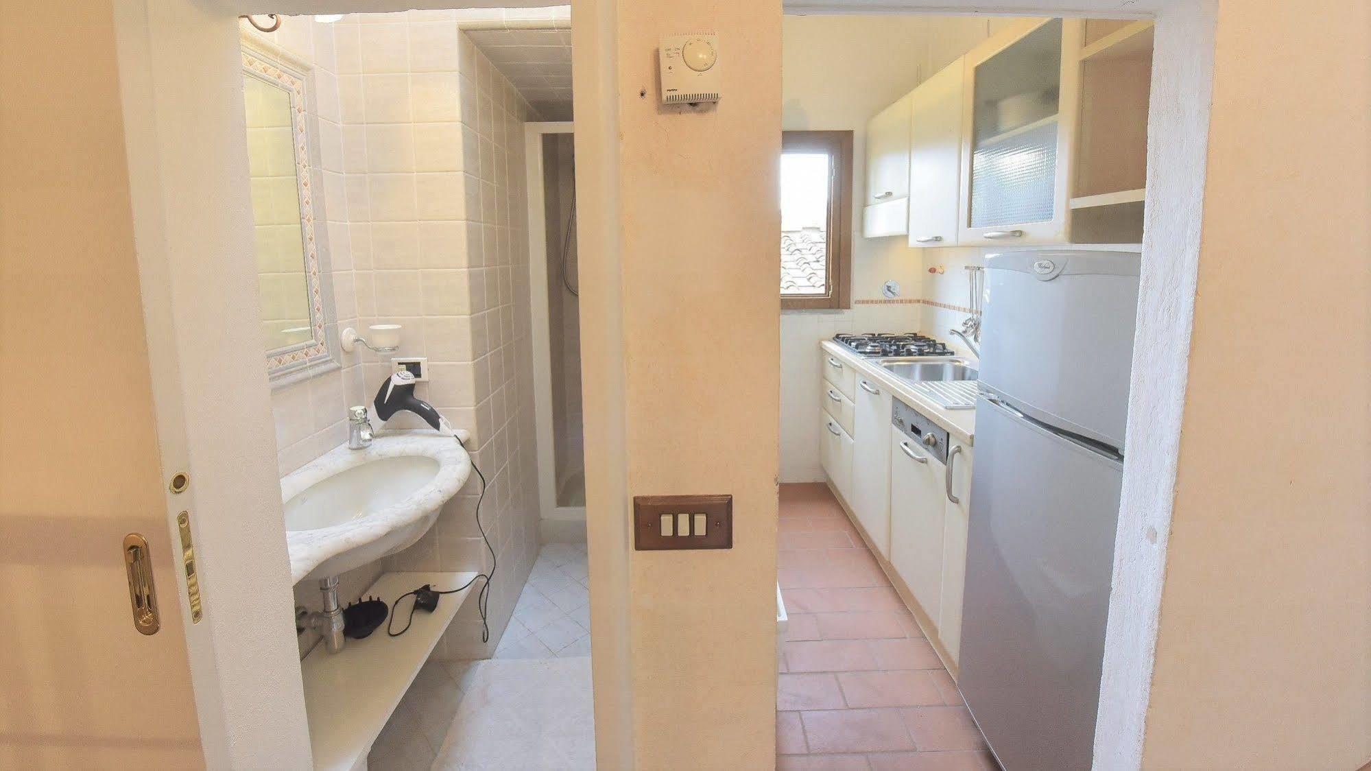 Sani Tourist House Hotel Флоренция Екстериор снимка