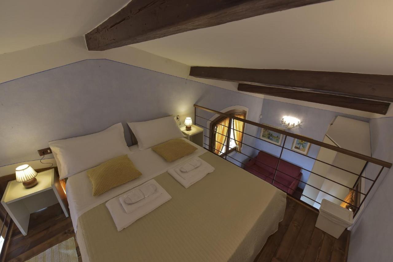 Sani Tourist House Hotel Флоренция Стая снимка